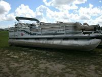 Tracker Party Barge 27