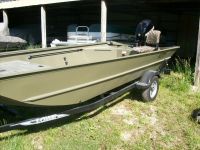 Lowe Frontier 1756 Dlx