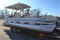 Aqua Patio Pontoon .