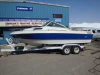 Rinker V205 Cuddy Cabin