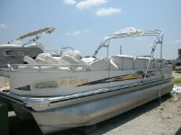 Tahoe Pontoon Se-B Fish N Fun