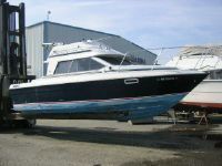 Bayliner 2550 Trophy Command Bridge