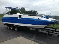 Bayliner 26' Renegade Deck Boat