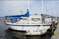 Hughes Columbia 8.7 Sloop