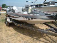 Kingfisher 16' Bass Boat