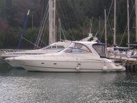 Cruisers 4440 Express Motoryacht