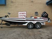 Bass Cat Boats 2015 Eyra