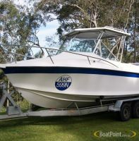 Bounty Boat Sirocco 8.30