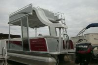 Tahoe Pontoon Vista Elite Funship