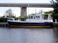 Bruce Roberts Spray 52