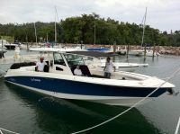 Boston Whaler 370