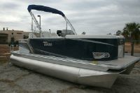 Tahoe Pontoon Sport Rear Fish