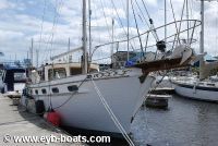 Island Trader 39