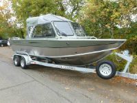 Duckworth Pacific Navigator 235