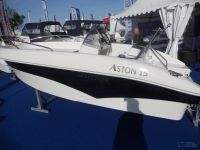 Selection Boats Aston 15