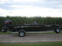 Xpress 165 Bass Boat