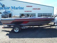 Skeeter Wx 1850 Walk-Thru