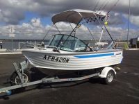 Brooker 485 Bay Chaster Runabout