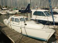 Hunter 44 Deck Saloon