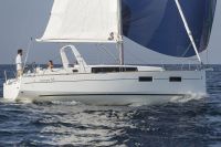 New Beneteau Oceanis 35 Individuality And Diversit