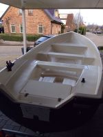 Zeer Ruime En Stabiele Overnaadse Boot