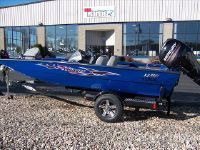 Lowe Bass Boat Stinger 17Hp