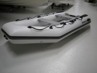 Brig Dingo 330 Met Houten Vloerdelen