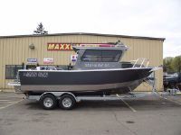 North River Off Shore 2300C